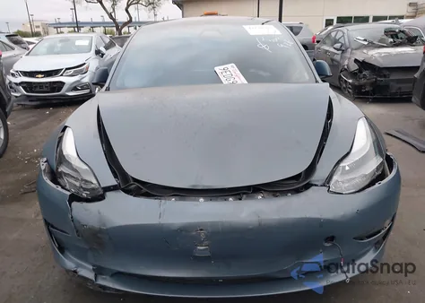 2022 Tesla Model 3 Long Range Dual Motor All-Wheel Drive z USA, uszkodzony, nr VIN 5YJ3E1EB6NF357593